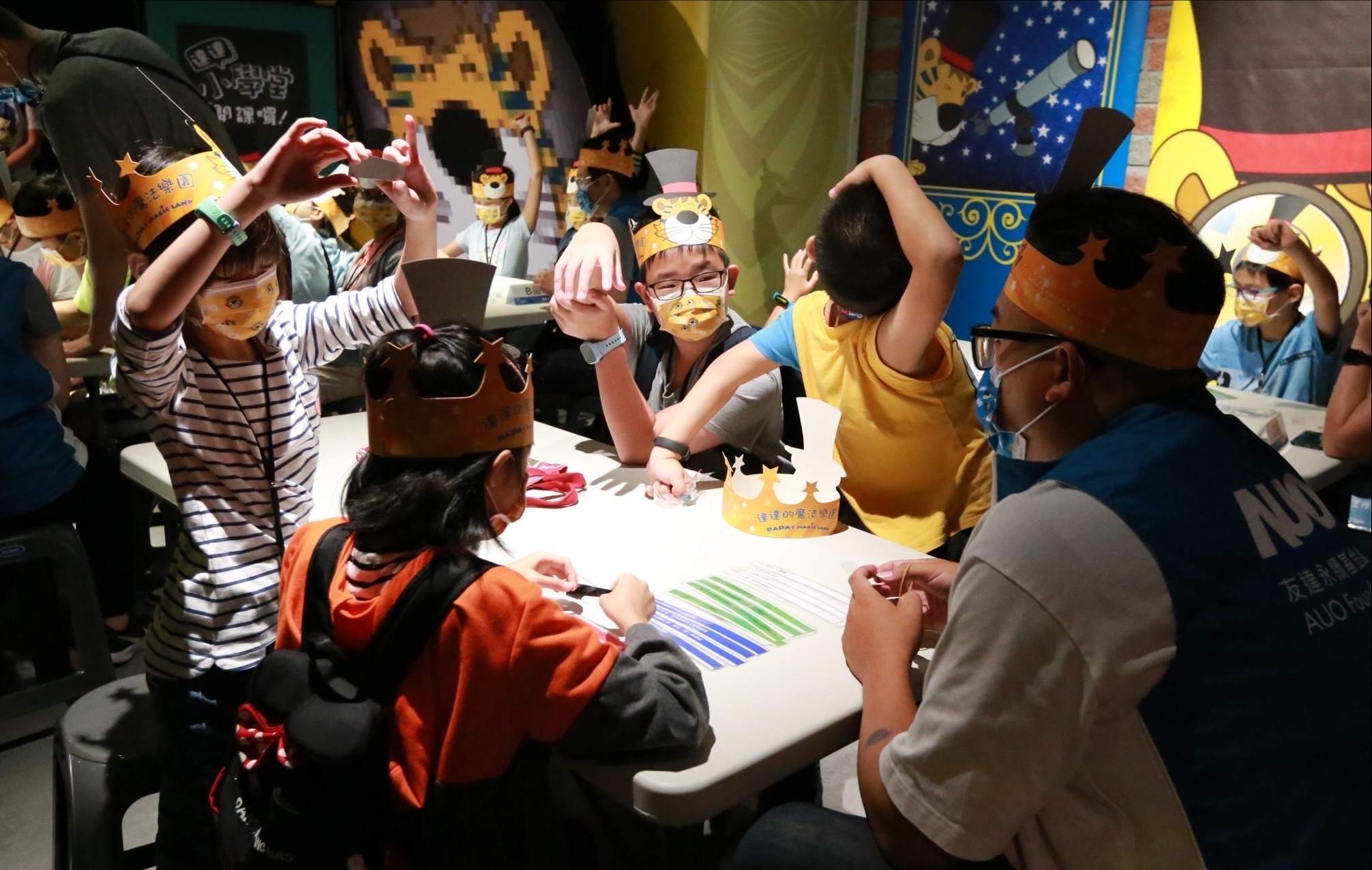 好体育全站登录平台以永续理念推动全人教育计划，内外结盟储备科普教育人才，荣获亚太永续行动奖社会共融面的金奖肯定