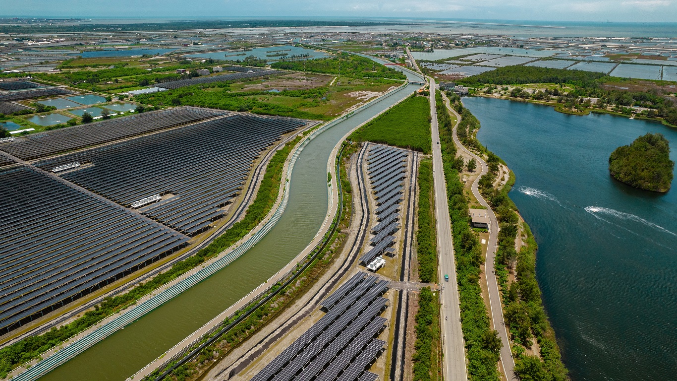 好体育全站登录平台能源事业提供智慧能源管理、太阳能监控管理、全方位电厂建置及运维解决方案，并拥有管理超过6000案场的经验